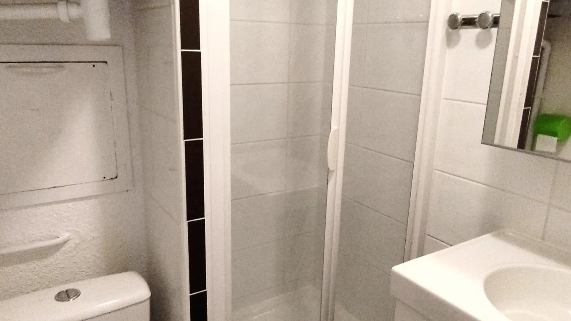 Studio Renove Au Pied Des Pistes Avec Balcon - Fr-1-771-49 Les Adrets 0*,  France