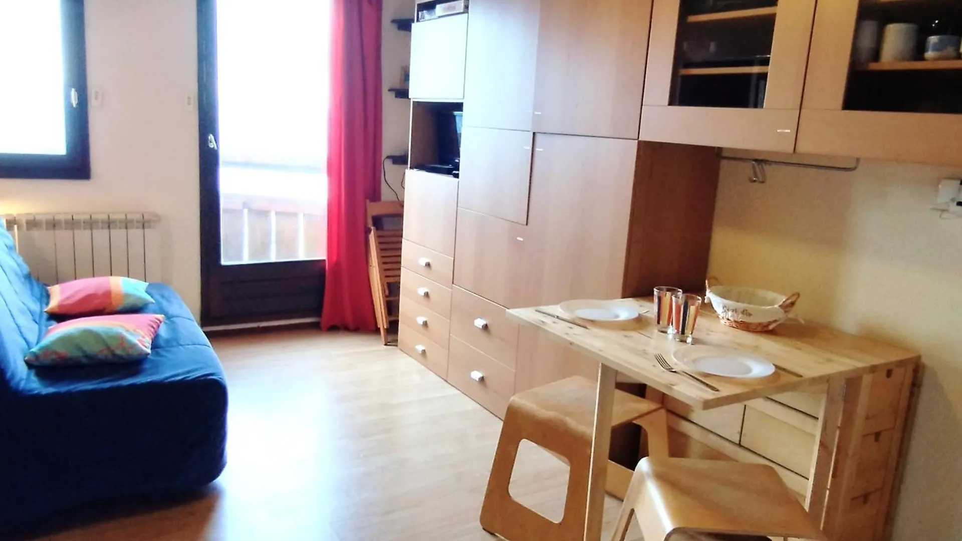 Studio Renove Au Pied Des Pistes Avec Balcon - Fr-1-771-49 contacts